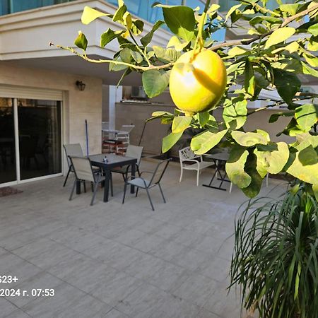 Apartament Milana'S Deluxe With Big Patio And Pool Ejlat Zewnętrze zdjęcie