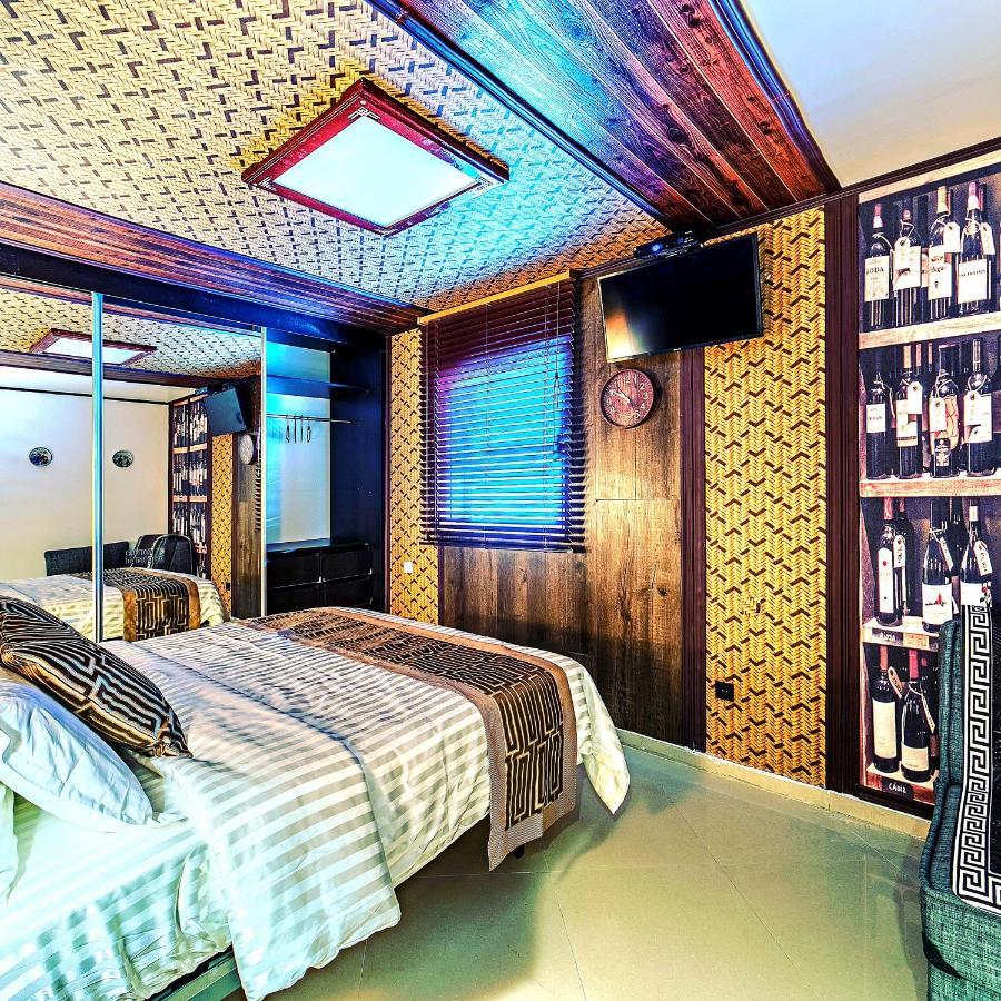 Apartament Milana'S Deluxe With Big Patio And Pool Ejlat Zewnętrze zdjęcie