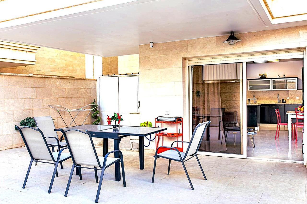 Apartament Milana'S Deluxe With Big Patio And Pool Ejlat Zewnętrze zdjęcie