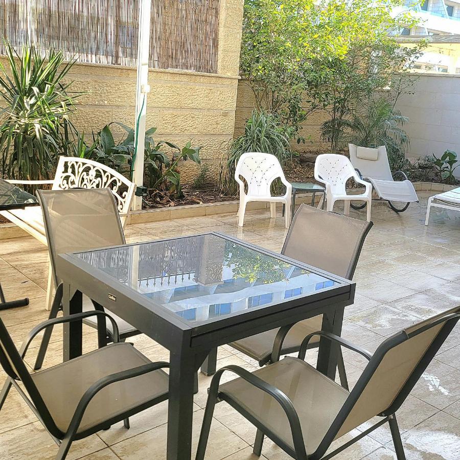 Apartament Milana'S Deluxe With Big Patio And Pool Ejlat Zewnętrze zdjęcie